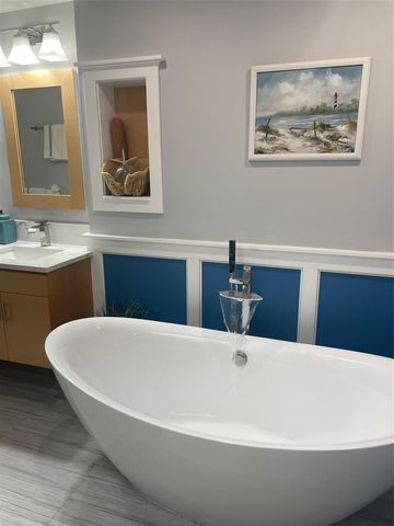 3 CREEK COURT, Palm Coast, FL 32137