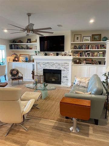 3 CREEK COURT, Palm Coast, FL 32137