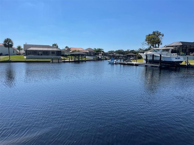 3 CREEK COURT, Palm Coast, FL 32137