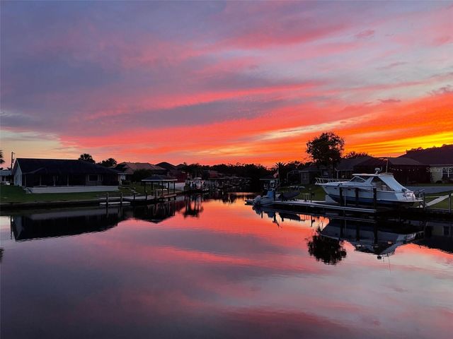 3 CREEK COURT, Palm Coast, FL 32137