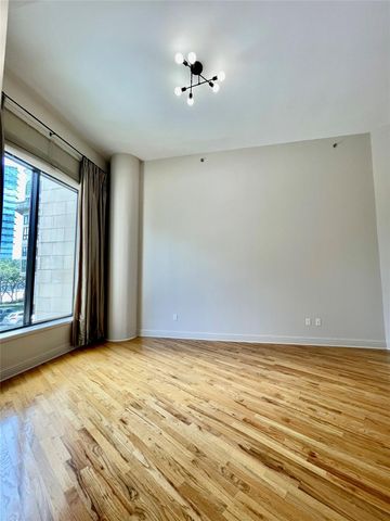 5005 Hidalgo Street 312, Houston, TX 77056