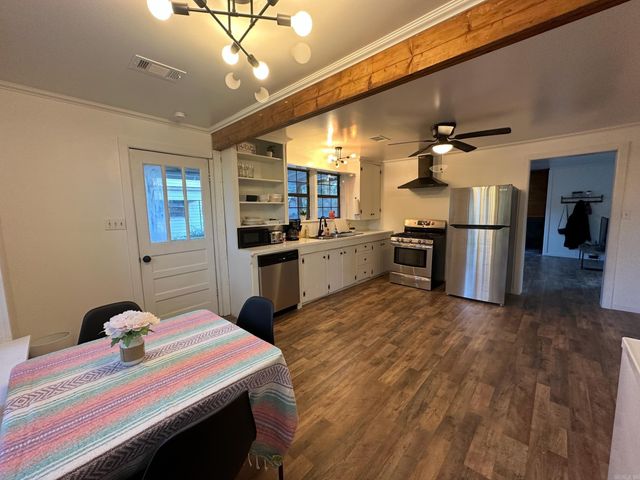 122 West Drive, Benton, AR 72015