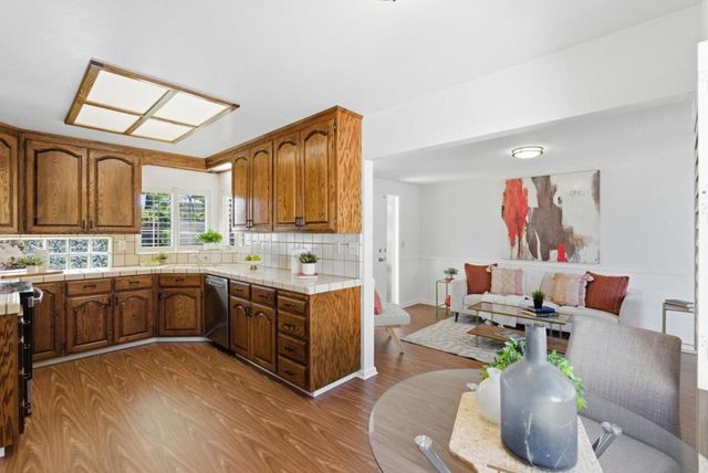 20571 Sunrise Drive, Cupertino, CA 95014