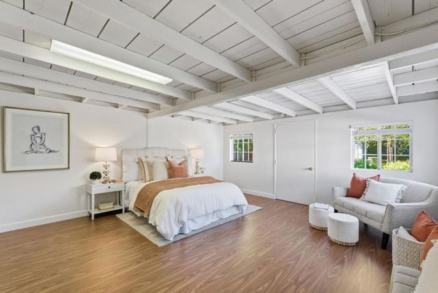 20571 Sunrise Drive, Cupertino, CA 95014