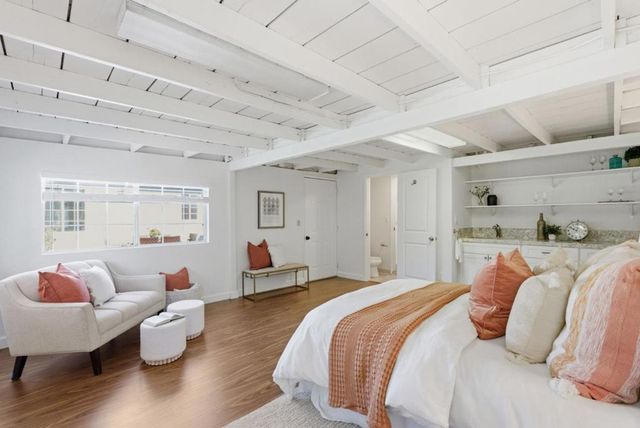 20571 Sunrise Drive, Cupertino, CA 95014