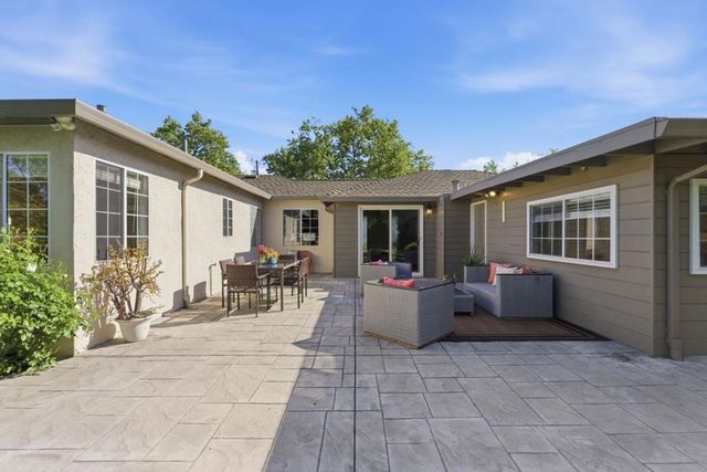 20571 Sunrise Drive, Cupertino, CA 95014