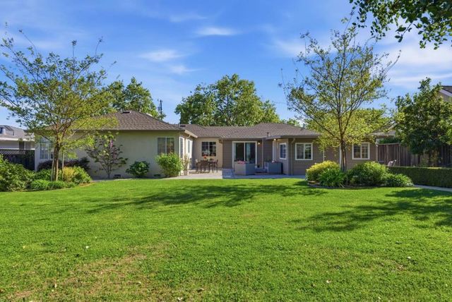 20571 Sunrise Drive, Cupertino, CA 95014