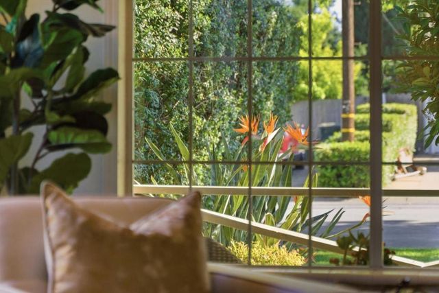 20571 Sunrise Drive, Cupertino, CA 95014