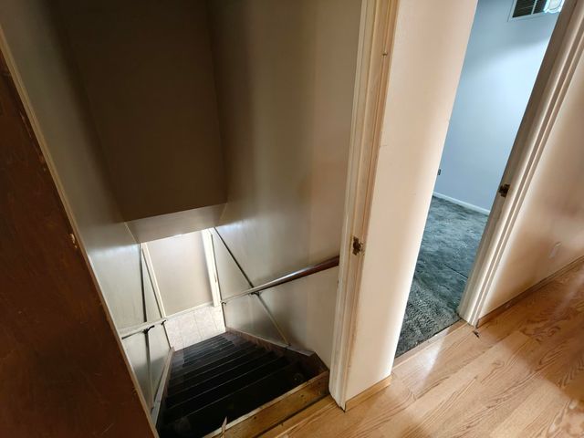 31 Smoke Road, Valparaiso, IN 46385