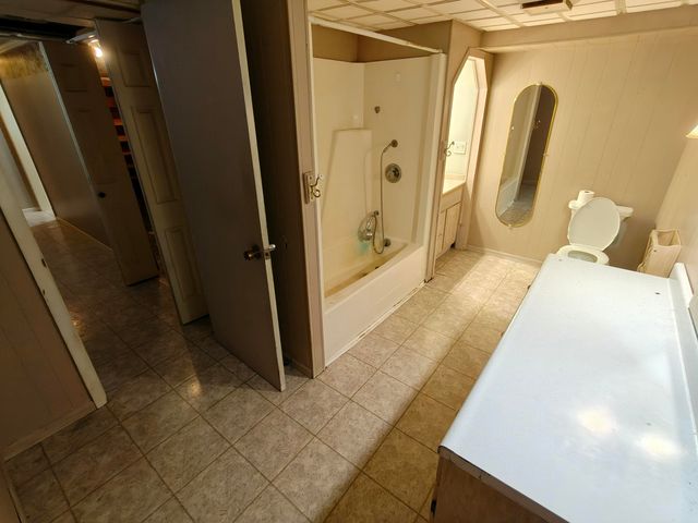 31 Smoke Road, Valparaiso, IN 46385