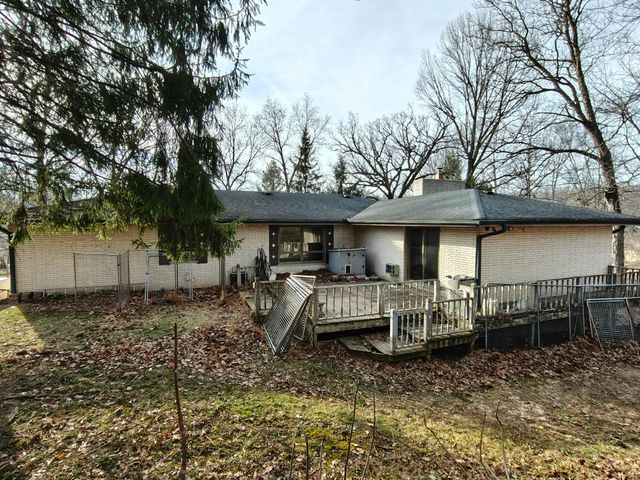 31 Smoke Road, Valparaiso, IN 46385