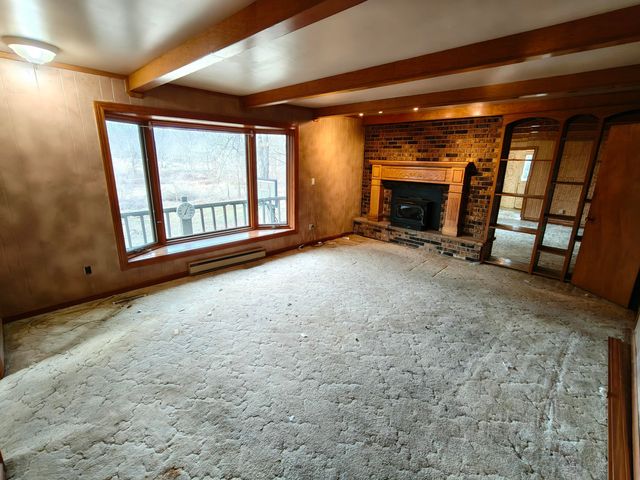 31 Smoke Road, Valparaiso, IN 46385