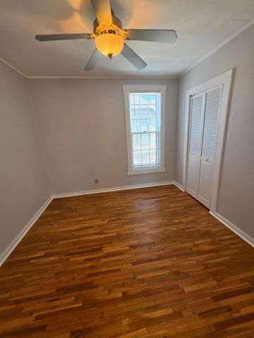 1722 5th Street NE, Minneapolis, MN 55413