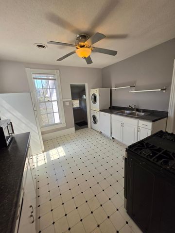 1722 5th Street NE, Minneapolis, MN 55413