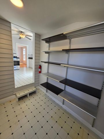 1722 5th Street NE, Minneapolis, MN 55413