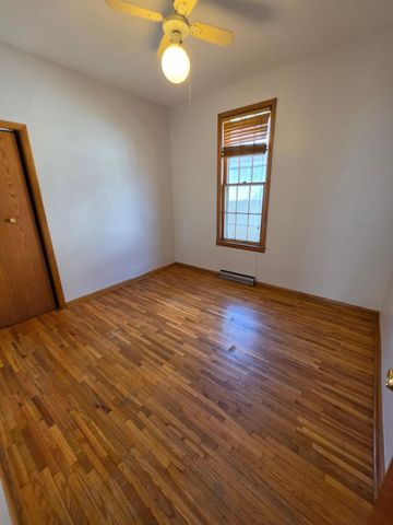 1722 5th Street NE, Minneapolis, MN 55413