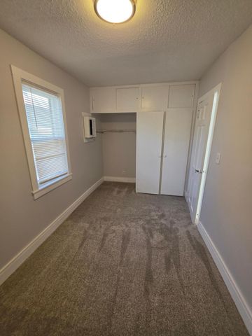 1722 5th Street NE, Minneapolis, MN 55413