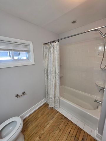 1722 5th Street NE, Minneapolis, MN 55413