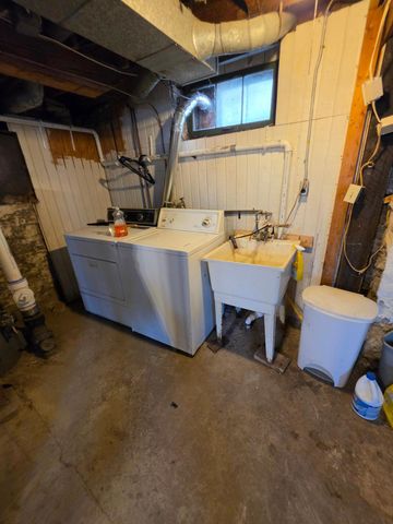 1722 5th Street NE, Minneapolis, MN 55413