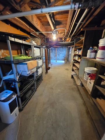 1722 5th Street NE, Minneapolis, MN 55413