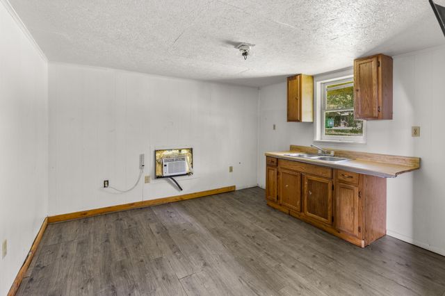 2115 Archie Rhinehart Parkway, Spencer, TN 38585