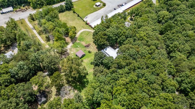 2115 Archie Rhinehart Parkway, Spencer, TN 38585
