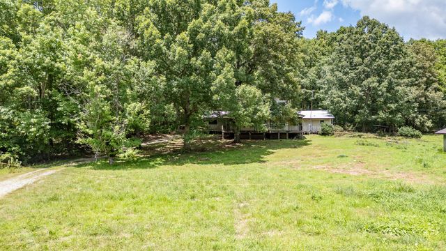 2115 Archie Rhinehart Parkway, Spencer, TN 38585