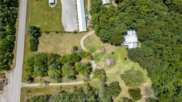2115 Archie Rhinehart Parkway, Spencer, TN 38585