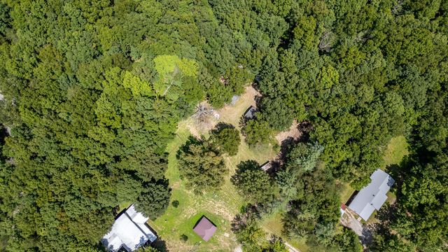 2115 Archie Rhinehart Parkway, Spencer, TN 38585