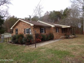 240 Old Rutledge Pike, Blaine, TN 37709