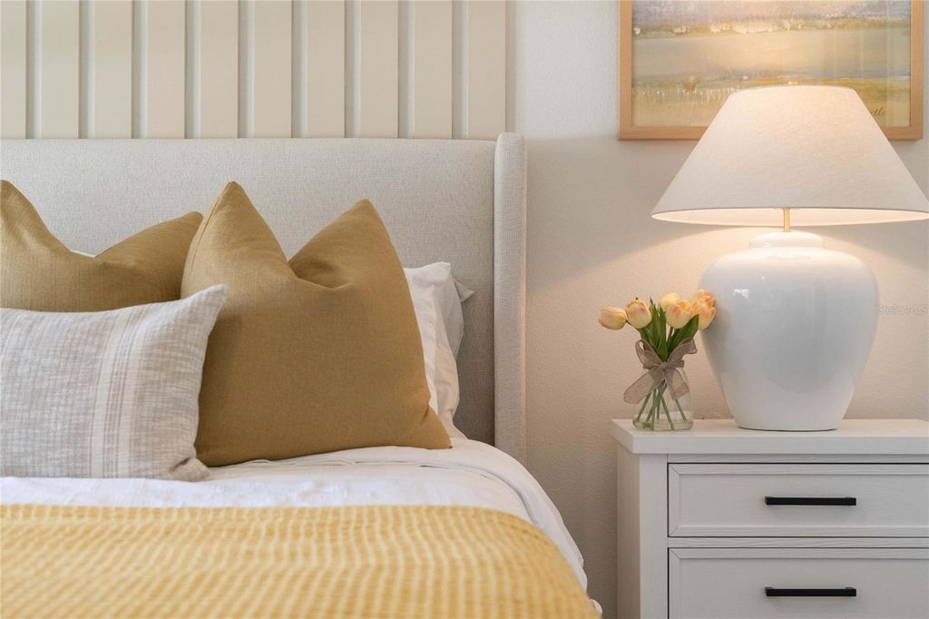 Image 33 of property listing at 8595 CAPE FOX COVE, Lakeland, FL 33810