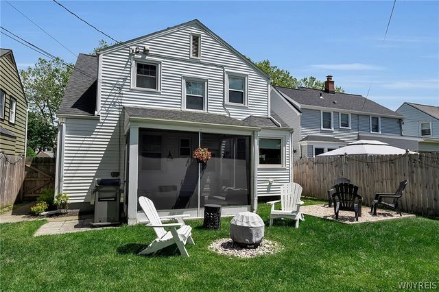98 Byron Avenue East, Tonawanda, NY 14223