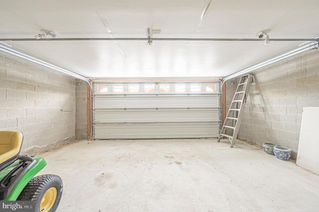 892 HOGBIN RD, Millville, NJ 08332