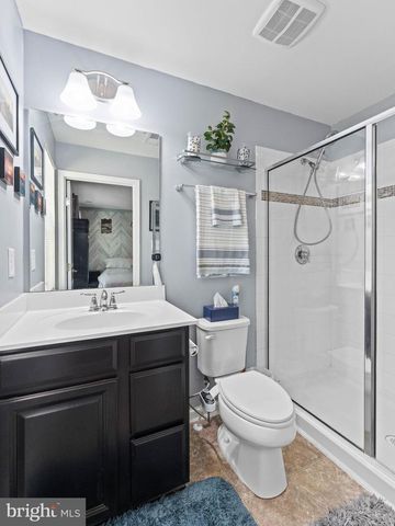 21 TAILOR LN, Sicklerville, NJ 08081