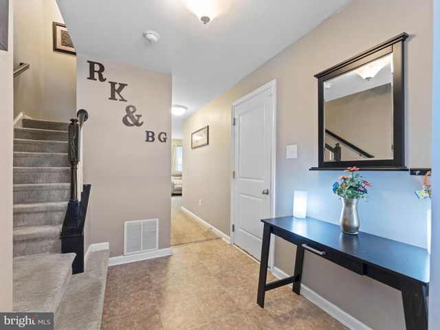 21 TAILOR LN, Sicklerville, NJ 08081
