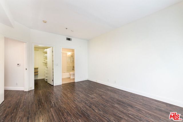 117 N Gale Drive 306, Beverly Hills, CA 90211