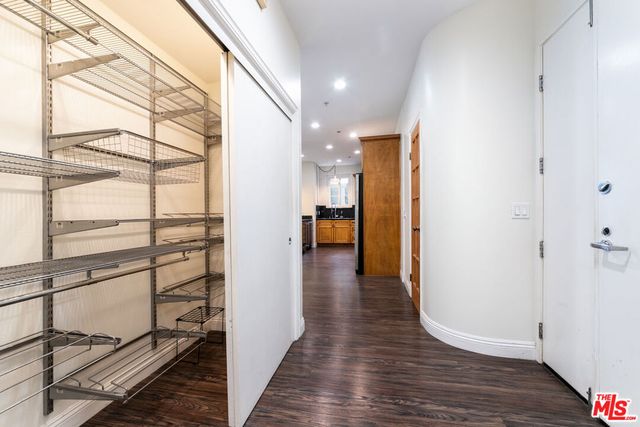 117 N Gale Drive 306, Beverly Hills, CA 90211