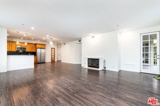 117 N Gale Drive 306, Beverly Hills, CA 90211