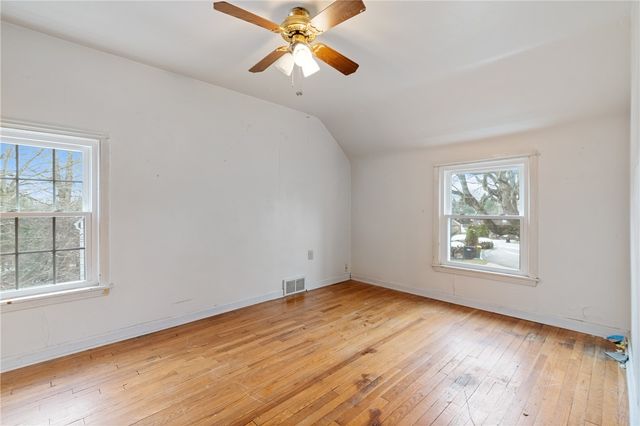 414 Sylvania Dr, Ross Twp, PA 15229