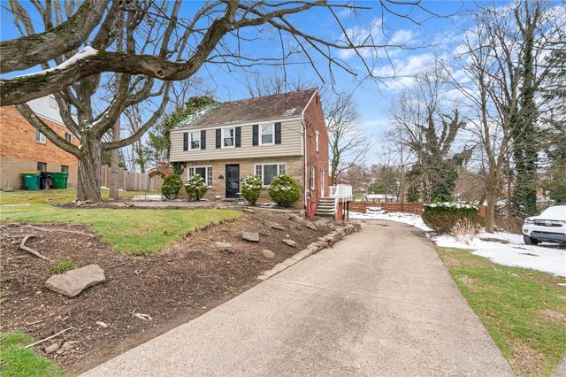 414 Sylvania Dr, Ross Twp, PA 15229