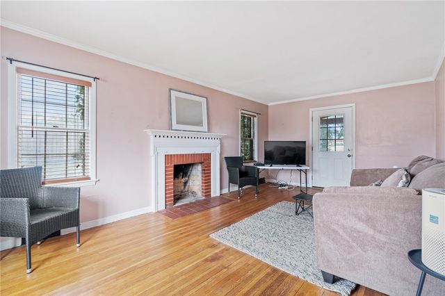 414 Sylvania Dr, Ross Twp, PA 15229