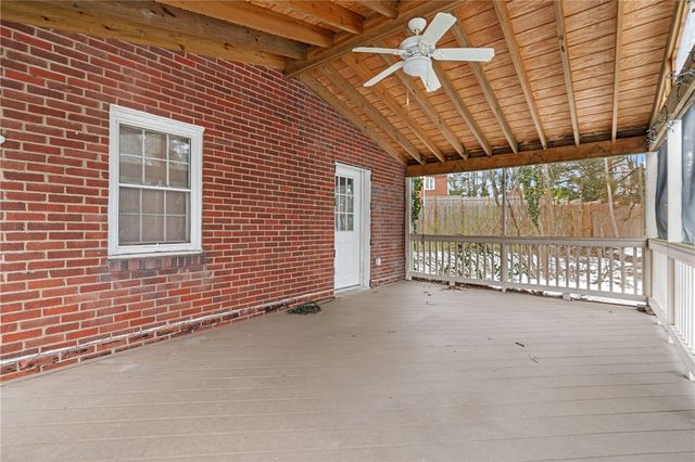 414 Sylvania Dr, Ross Twp, PA 15229