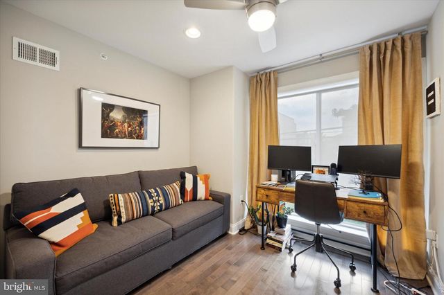 2137 N DARIEN ST, Philadelphia, PA 19122