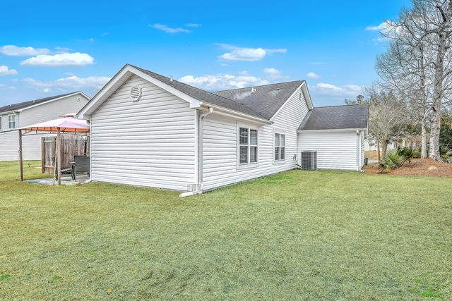 5201 Pomfret Street, North Charleston, SC 29418