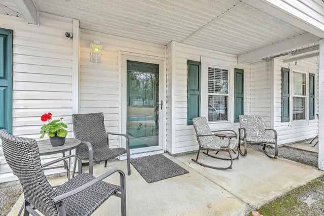 5201 Pomfret Street, North Charleston, SC 29418