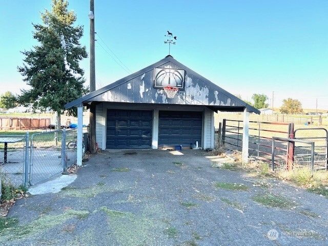 2368 Heritage Road, Walla Walla, WA 99362