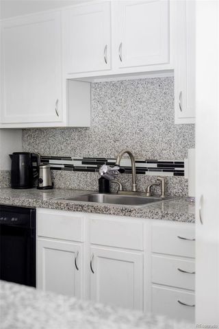 1050 N Corona Street 112, Denver, CO 80218
