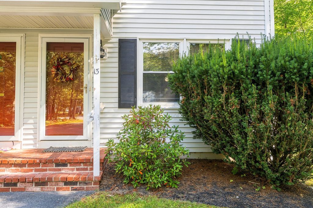 13 Oakwood Terrace 13, Brunswick, ME 04011 — photo 2
