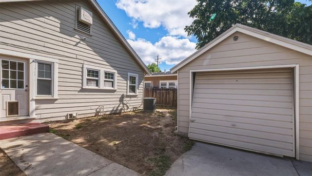 1040 W Poplar St, Stockton, CA 95203