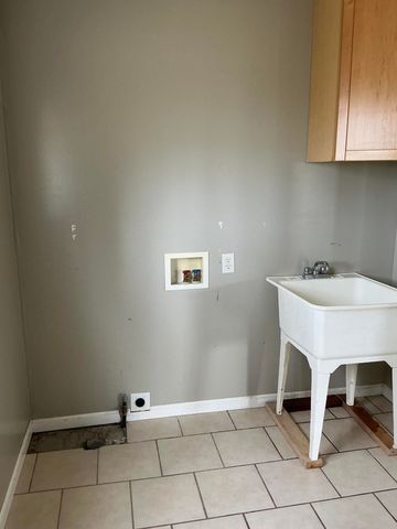 120 Marina Street, Houghton Lake, MI 48629